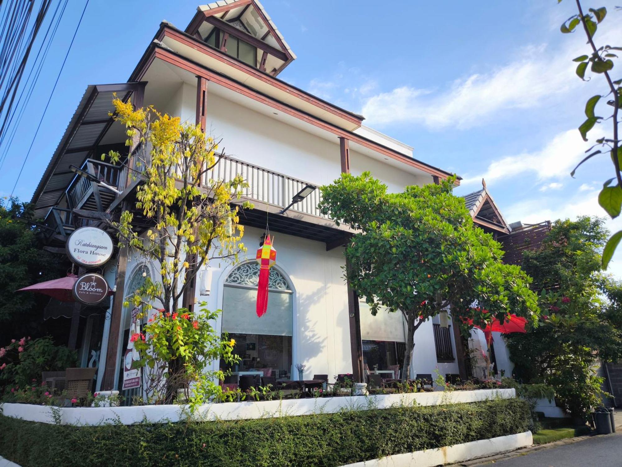 Ratchiangsaen Flora House Ξενοδοχείο Τσιάνγκ Μάι Εξωτερικό φωτογραφία