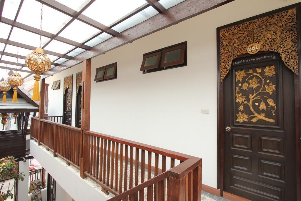 Ratchiangsaen Flora House Ξενοδοχείο Τσιάνγκ Μάι Εξωτερικό φωτογραφία
