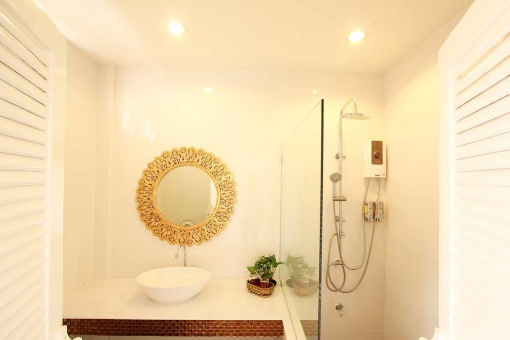 Ratchiangsaen Flora House Ξενοδοχείο Τσιάνγκ Μάι Εξωτερικό φωτογραφία