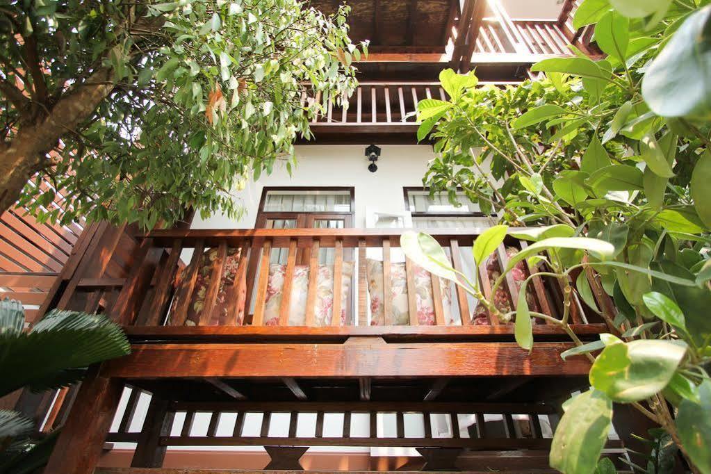 Ratchiangsaen Flora House Ξενοδοχείο Τσιάνγκ Μάι Εξωτερικό φωτογραφία